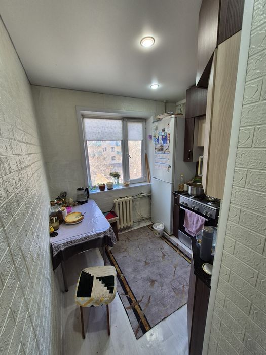 Продам 3 комнытый квартира