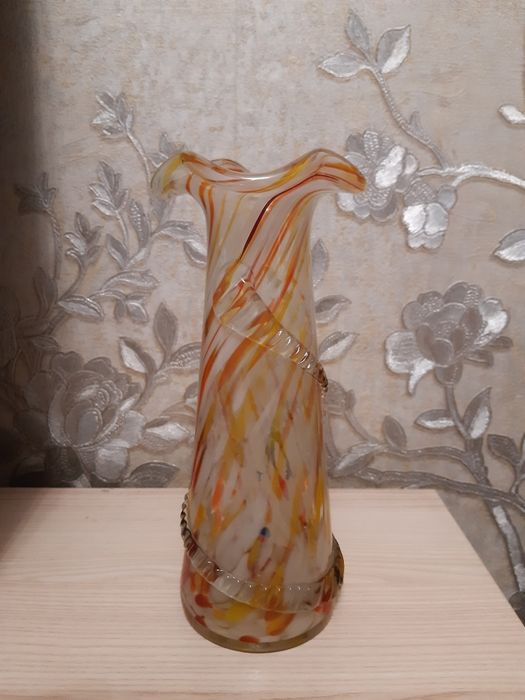 Вазы 23 см советские цветное стекло. Пивная кружка. Рюмки