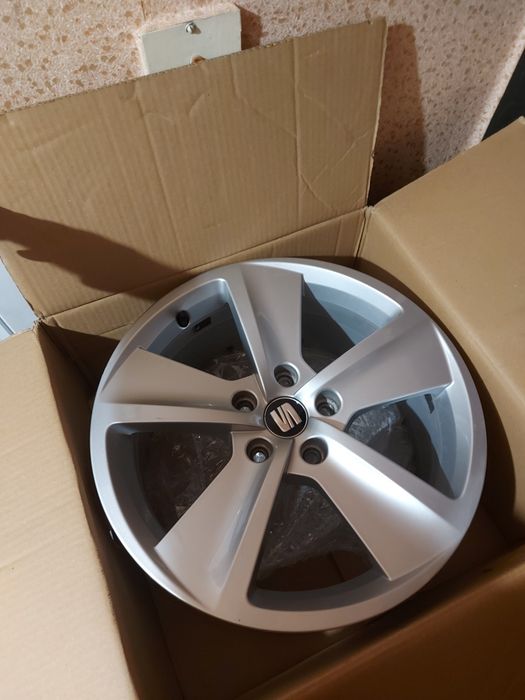 Капачки за джанти от Seat Leon 2014