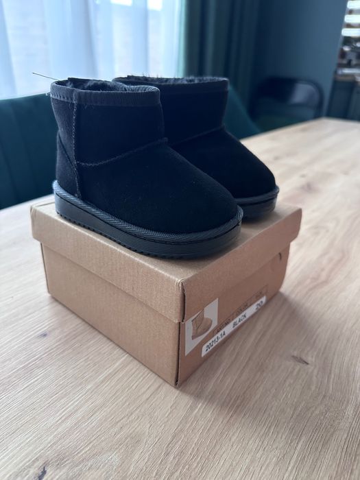 Детски черни боти