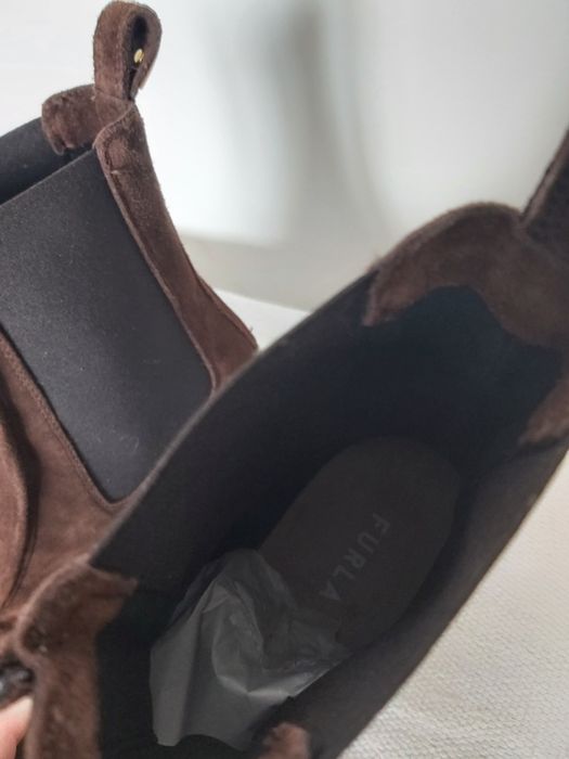 Трицветна ботуши Furla велур