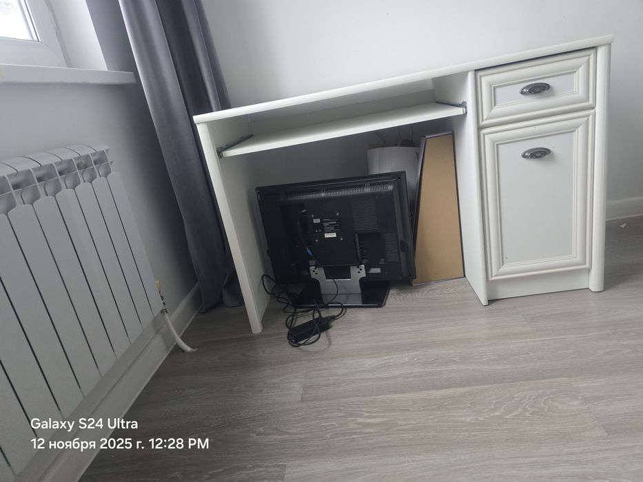 Письменный стол Гербор Salerno (Салерно), белый. Украина