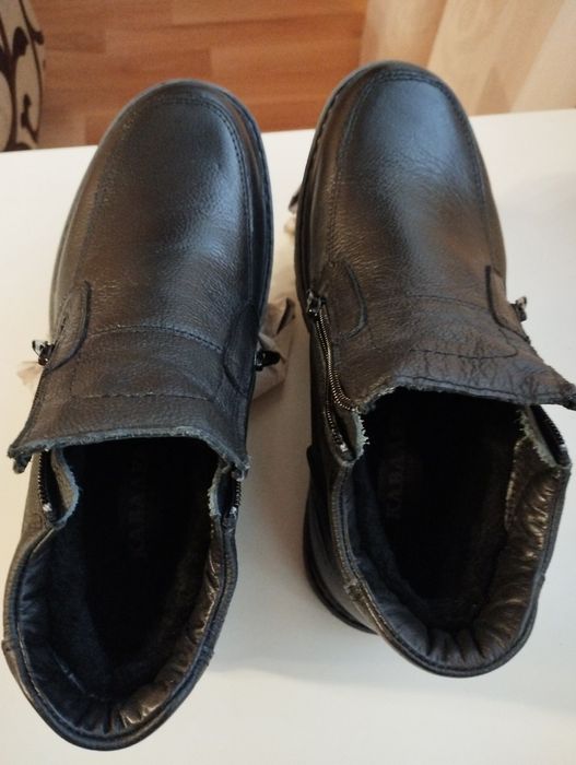 Мъжки боти и работни обувки от естествена кожа