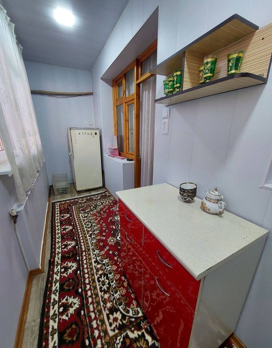 Мирабадский р-н Куйлюк Массив 2 2/4/4 чистая квартира 50м²