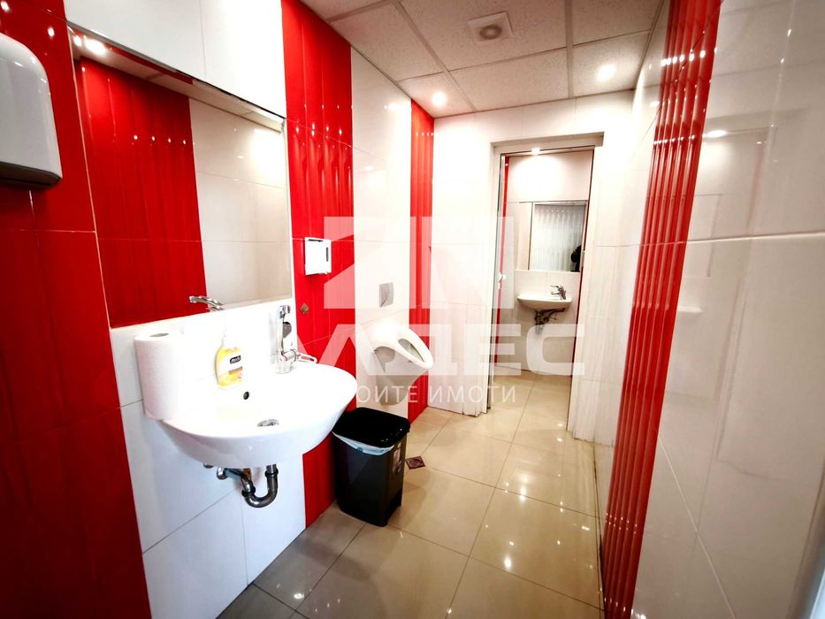 Дава се под наем Офис в София, Младост 4 - 336 кв.м за 2090.49 € - Снимка #13