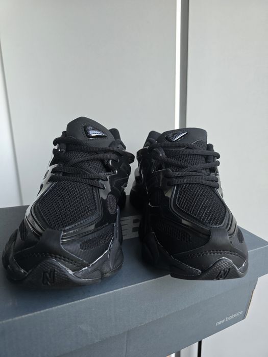 New Balance 9060 marimea 39 Noi