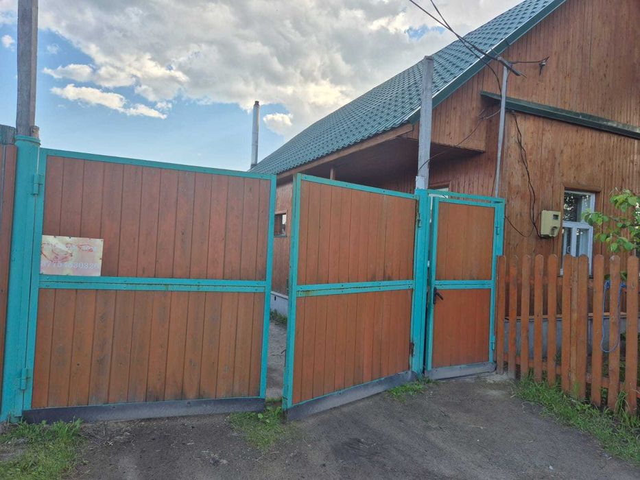 Продам 3 ком. дом мкр Береке