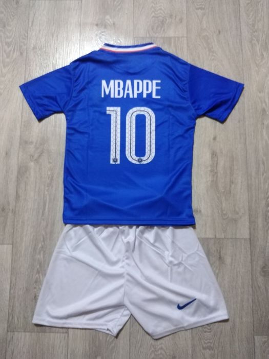 Мбапе Франция националния