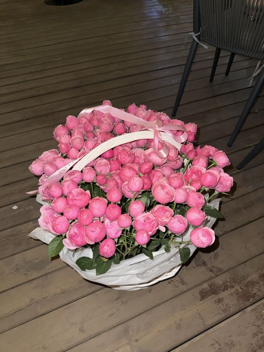 Продам 151 пионовидные розы