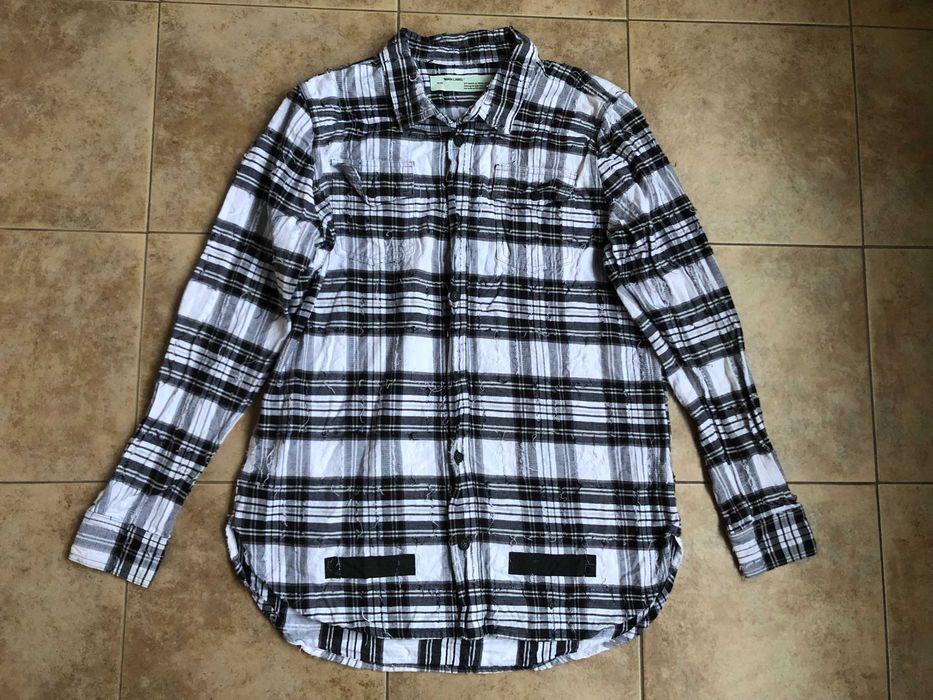 Off White Distressed shirt L