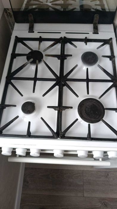 продам газовую плиту Казер