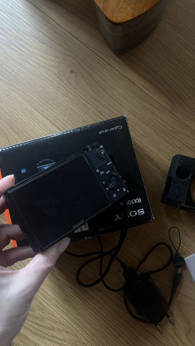 Фотоапарат Sony VX100 VII, черен