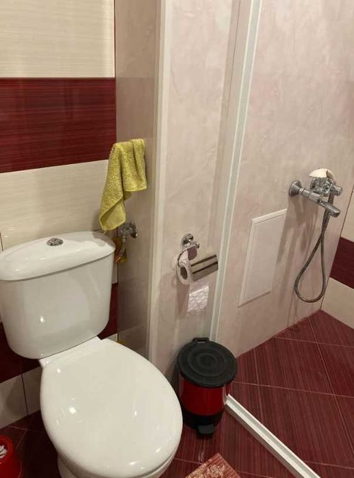 Дава се под наем Двустаен апартамент в Пловдив, Остромила - 65 кв.м за 204 € - Снимка #2