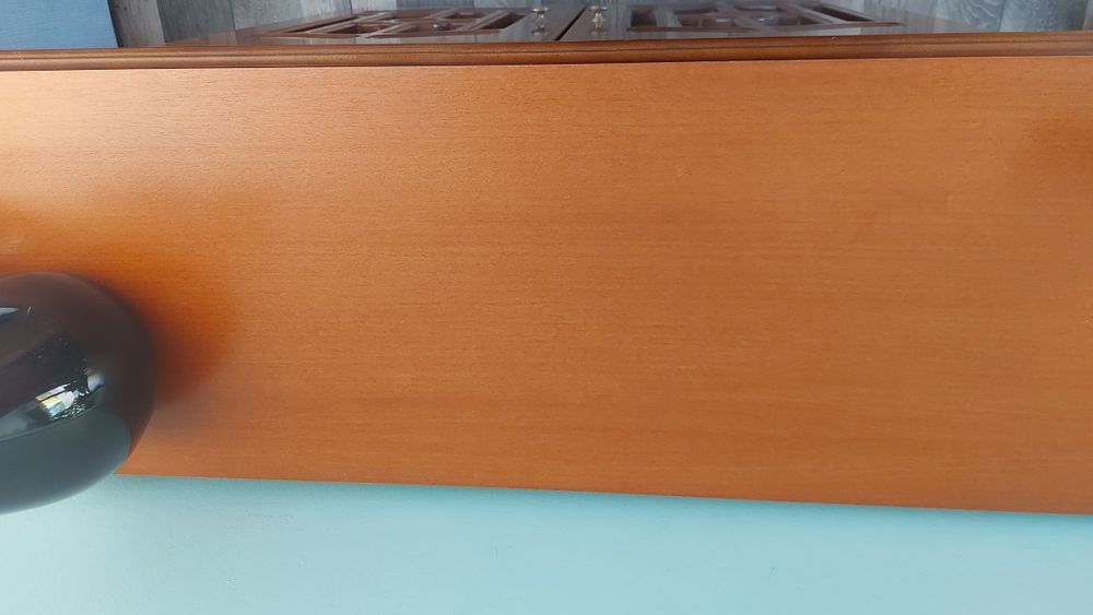 Нисък скрин  масив