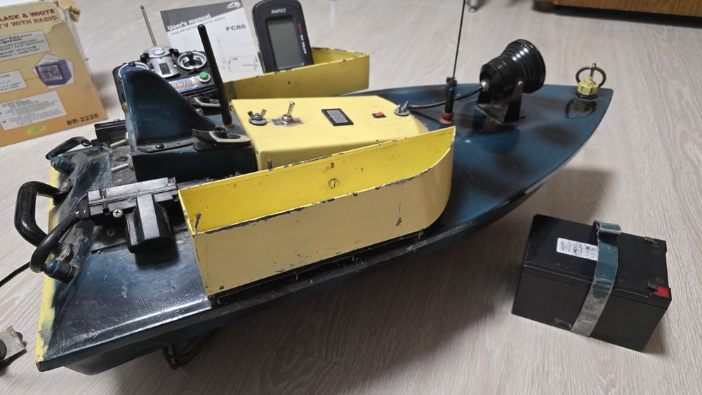 Barcuta , navomodel Oltenita cu sonar