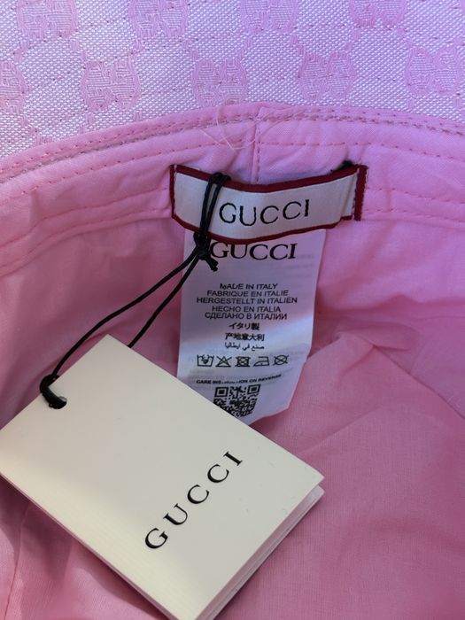 Palarie roz cu print