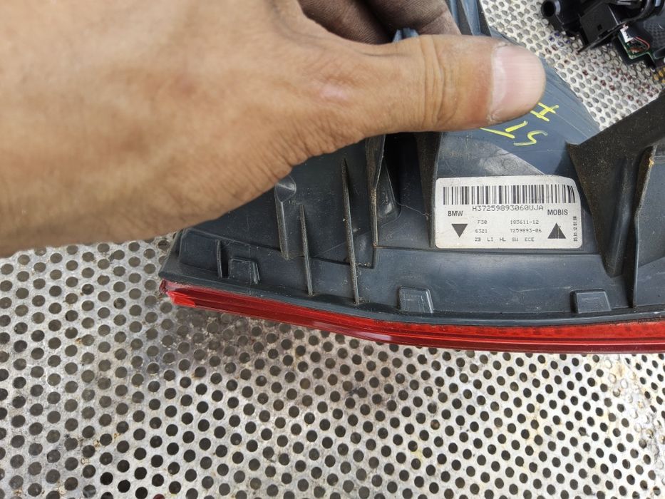Stop BMW F30 stopuri stânga dreapta exterior interior BMW seria 3 f30 lampa tripla spate
