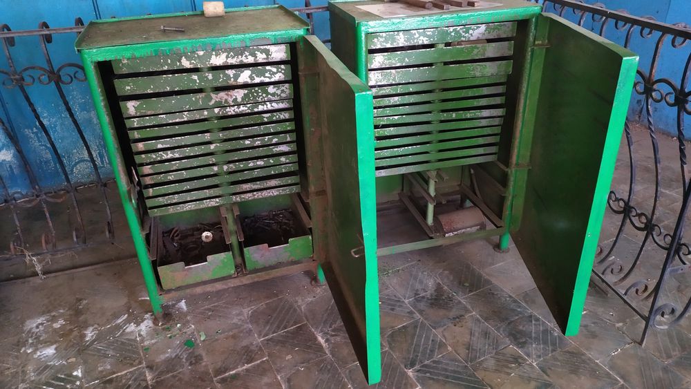 Продам стол слесарный с электродвигателем