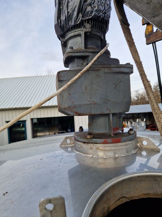 Cisternă/Butoi Inox Omogenizator agitator  10.000 litri