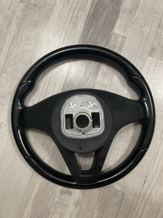 Mercedes Волан w 205 w204 w166 w212 - като Нов