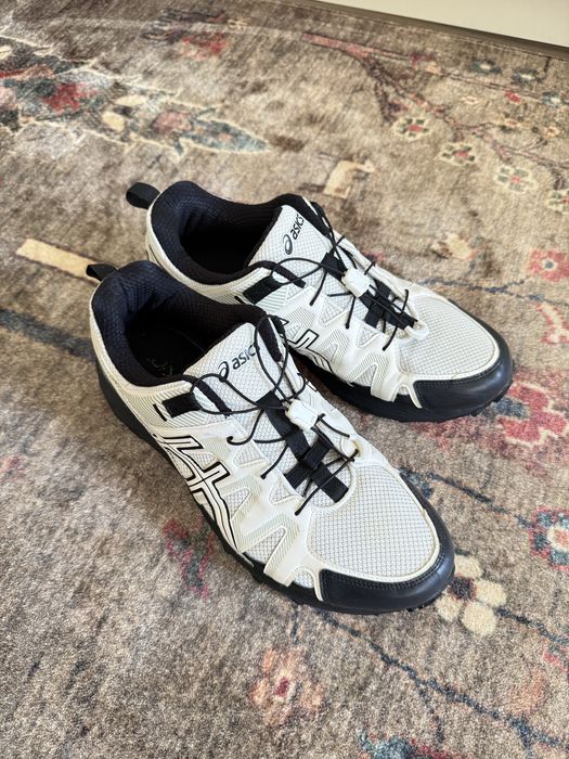 Продам кроссовки ASICS