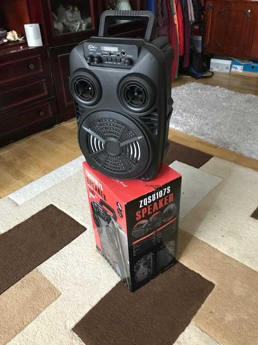 Boxa Portabila Wireless, Lumini LED, Acumulator 3000Mah , Microfon