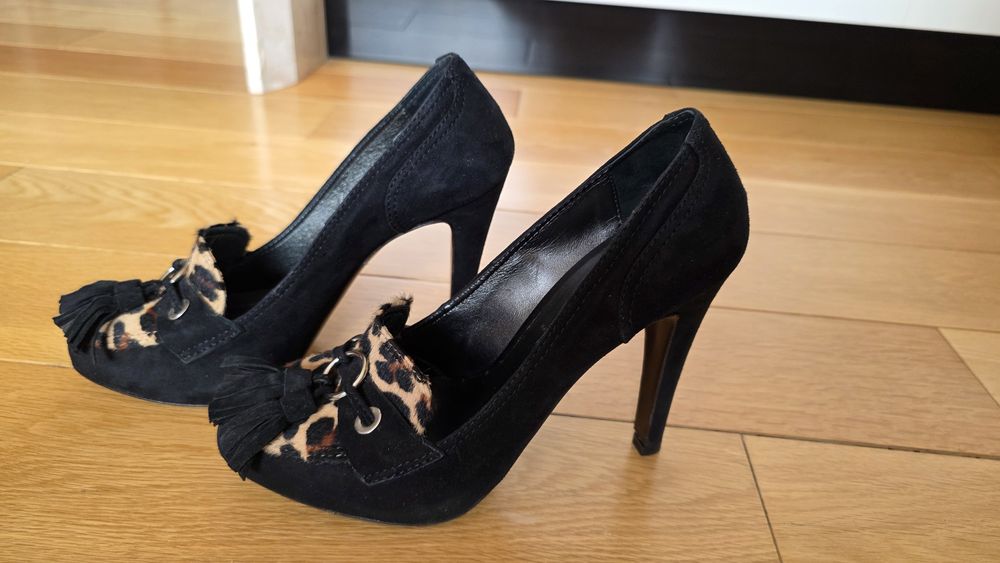 Кожени италиански обувки с ток и  кожа от пони с животински принт