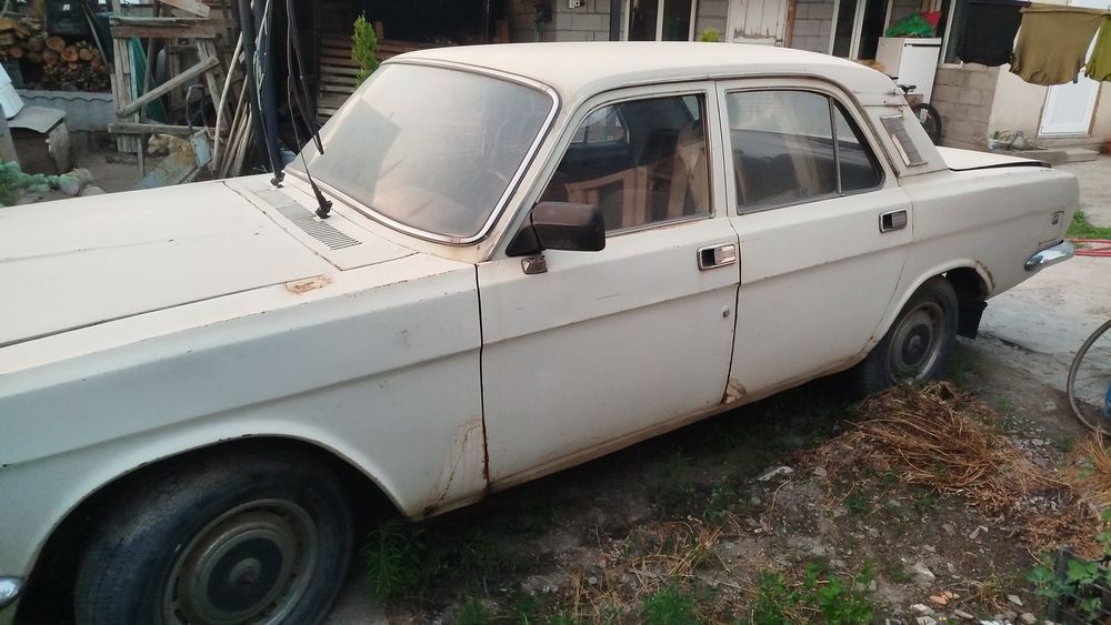 Продам автомобиль Волга Газ 24.10