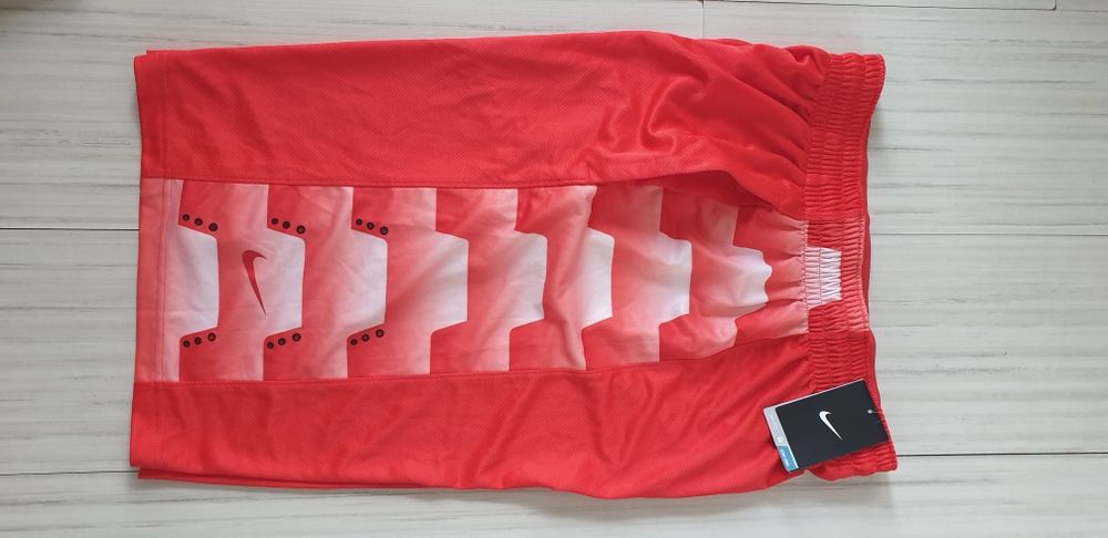 Nike Dri - Fit  Lebron -  M / L  НОВО! ОРИГИНАЛ! Мъжки Къси Панталони!