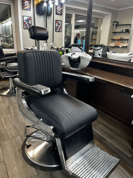 Кресло барбера б/у