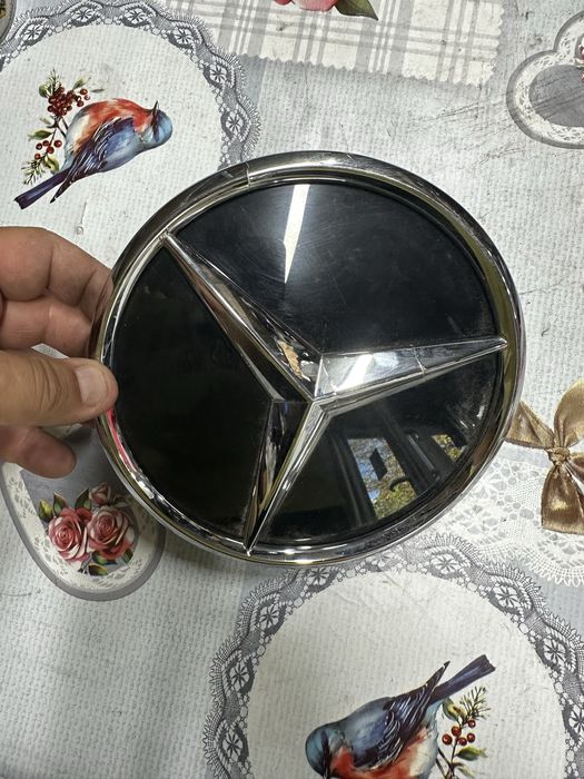Emblemă mercedes a class w177.cla w117.cod:A1778880101.