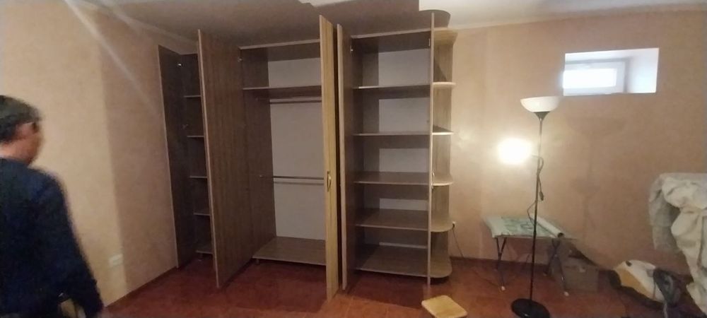 Коричневый шкаф Материал из Европы