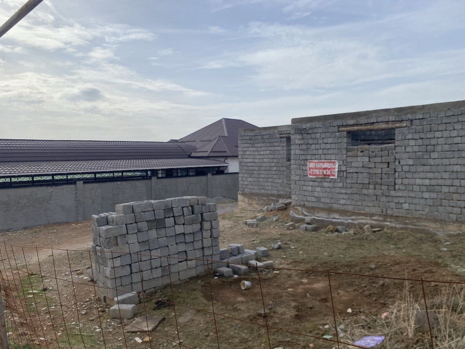 Самал 2 де жер үй сатылады бітпеген