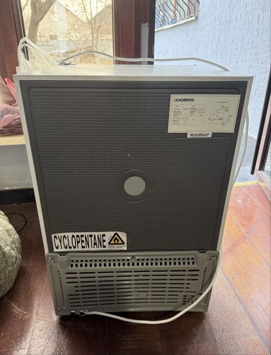 Холодильник с морозилником