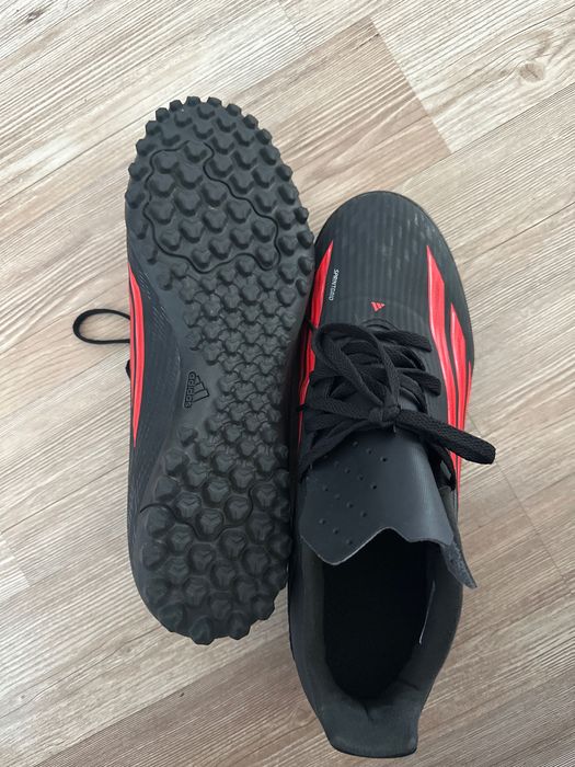 Футболни стоножки ADIDAS F50