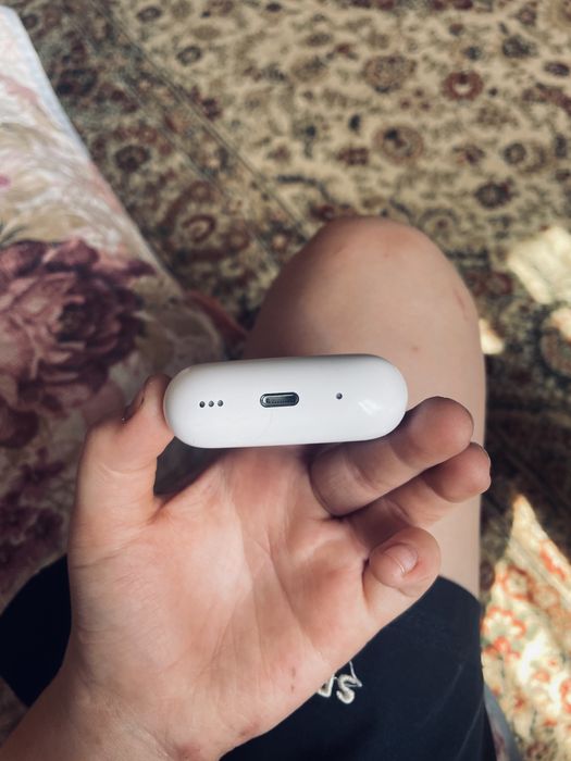 Продам айр подс про