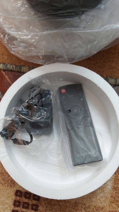 Boxă turn cu Bleutooth...SOUNDTOWER cu Bluetooth