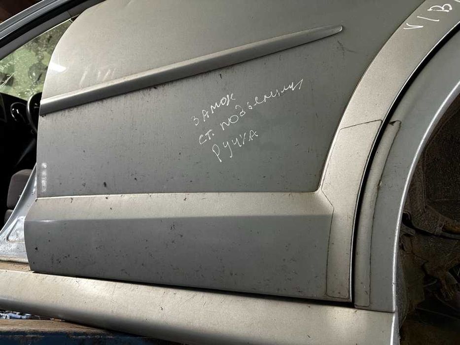 Накладки на двери, крылья Pontiac Vibe(Понтиак Вайб), привозные, ориг.