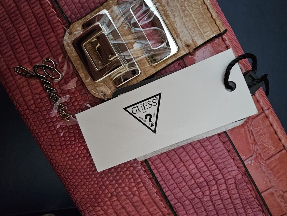 Комплект GUESS, чанта и портмоне