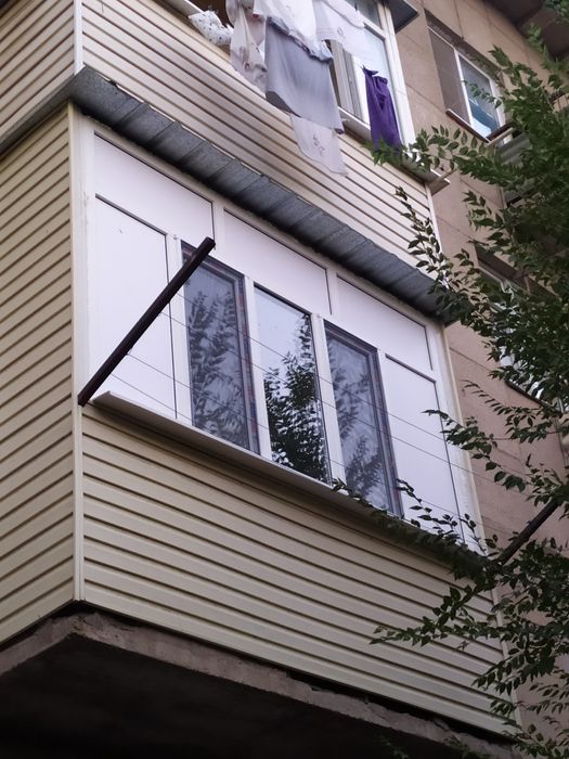 Пластиковые окна, двери, витражи.