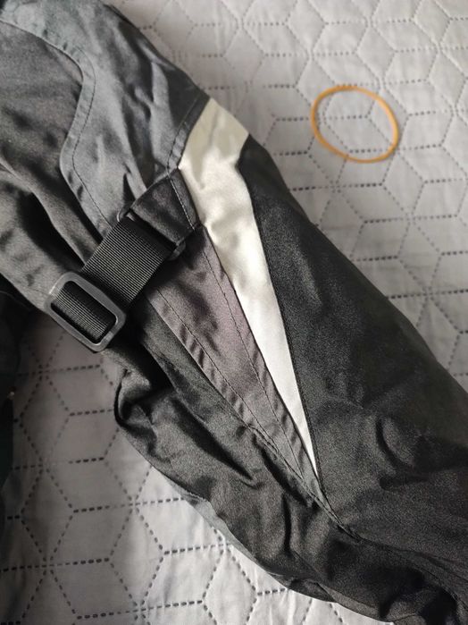 Мото яке текстилно  REVIT!