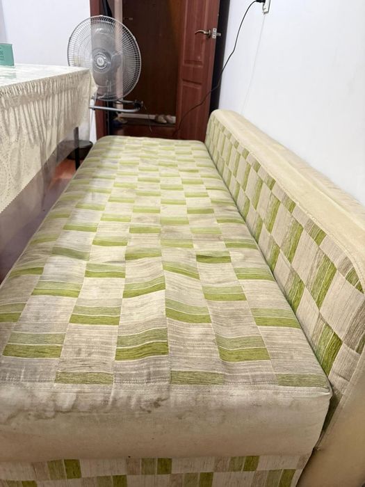 Диван Зеленый б/у