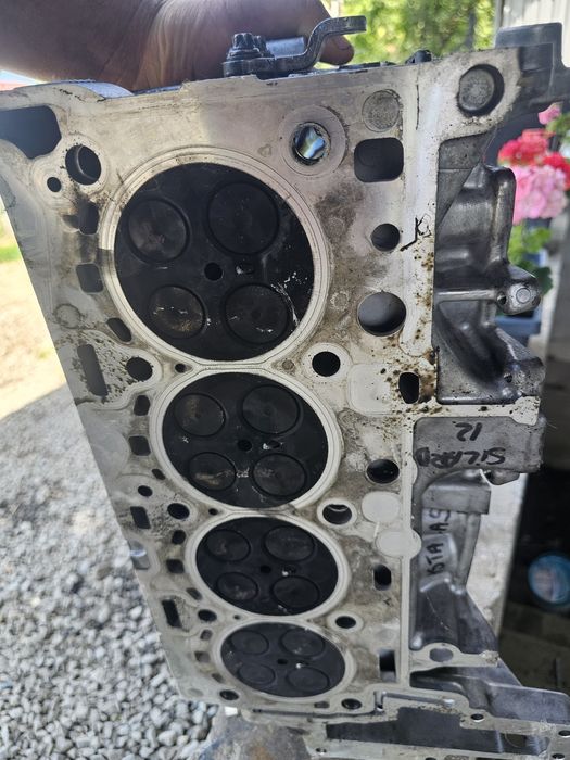 Stare foarte bună. A fost recondiționată și a parcurs aproximativ 1.000 km după recondiționare ce s-a stricat partea