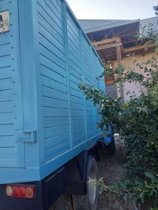 ГАЗ 53 сотилади.