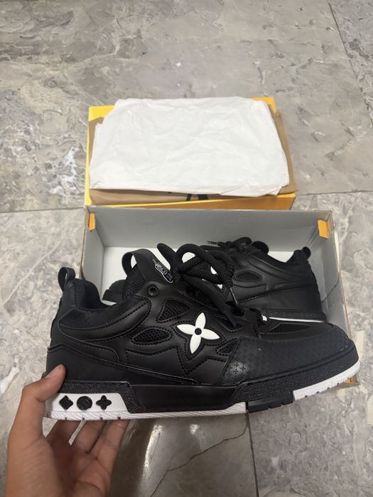 Lv skate negri cu alb