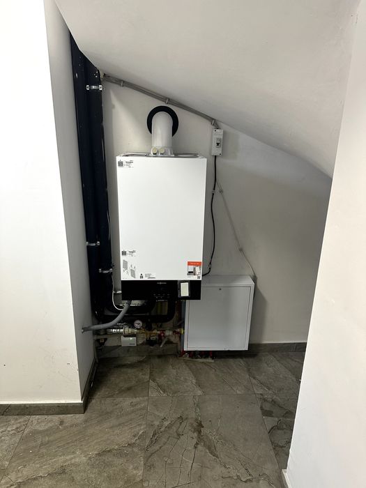 Продава се Къща в Велинград - 169 кв.м за 1858 €/кв.м - Снимка #1