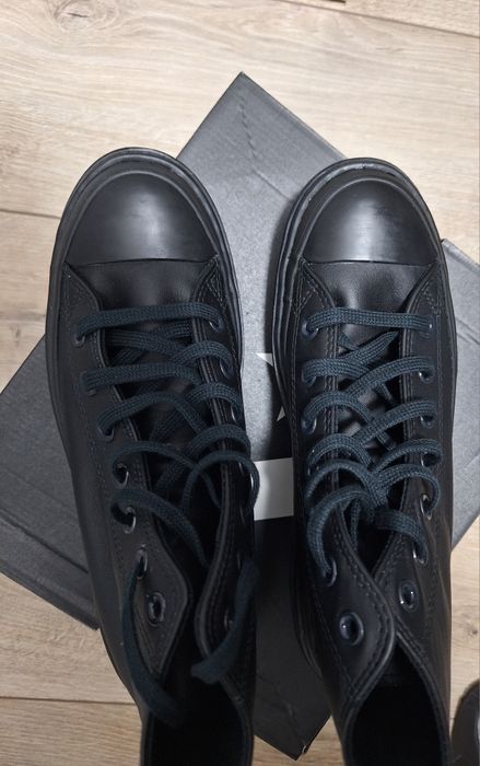 Ghete piele converse