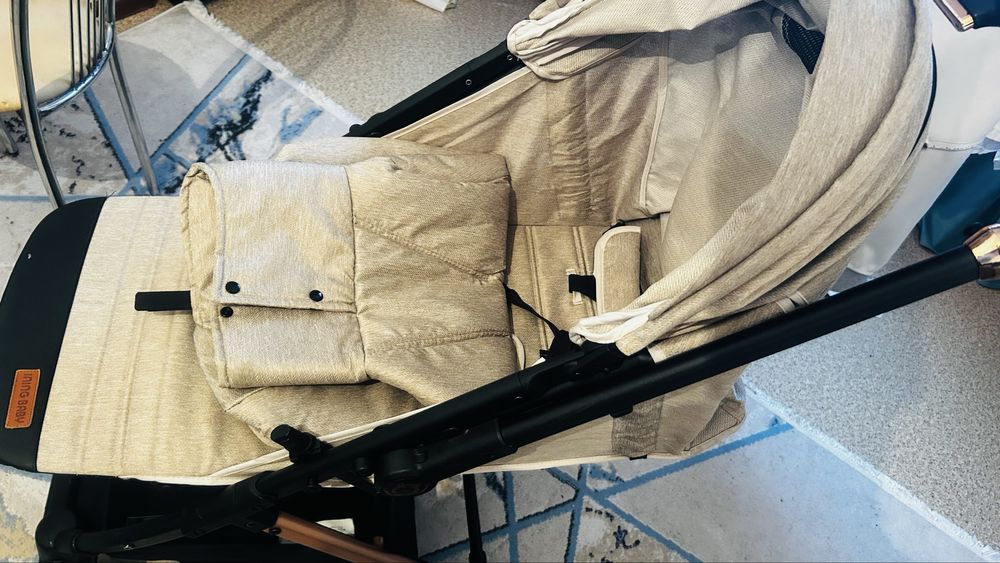 Детская коляска.