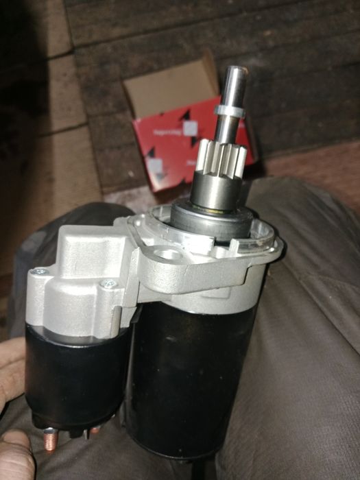 Продам стартер на пассат