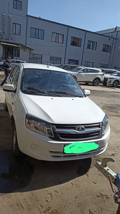 ВАЗ (Lada) Granta 2190, 2013 года